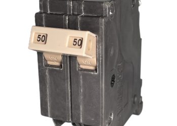 CH250 2 Pole 50 Amp 10 KA 120V 240V 3/4 inch 2P two Pole 50A Cutler Hammer Type CH Plug on Circuit Breaker for CH LoadCenters