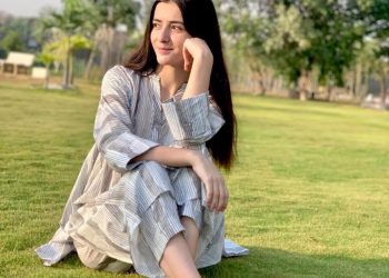 Karachi Call Girls 03290833300 VIP Girls At Cheap Rates
